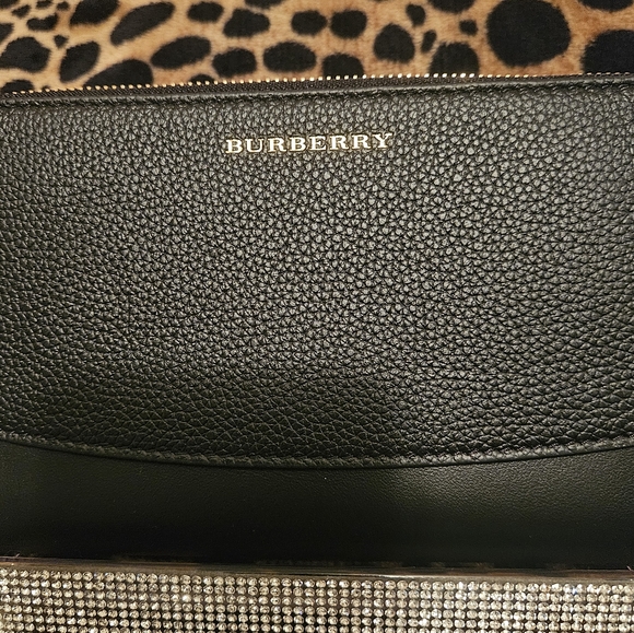 BURBERRY🆕️Black Long Zip Around Wallet/ Pebbled & Smooth Leather W COA - Picture 2 of 9